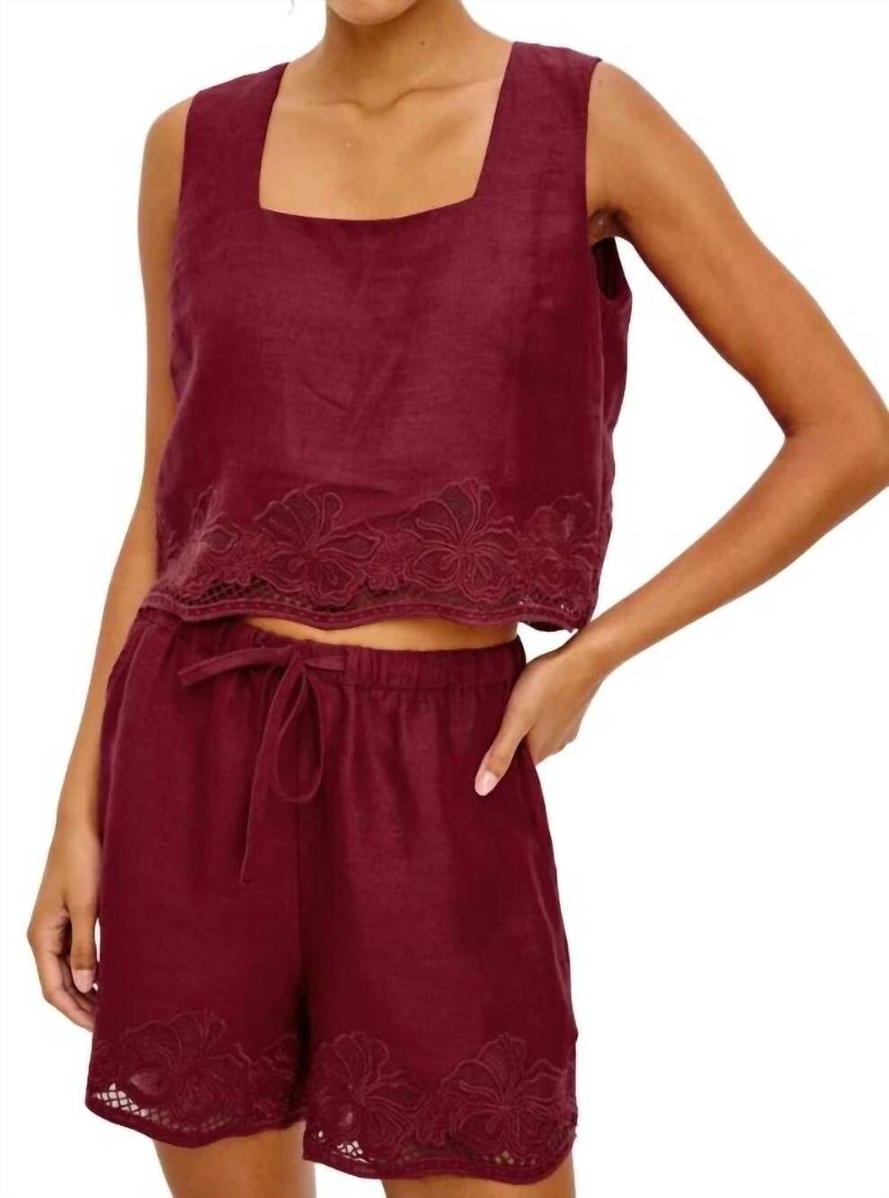 NEW RAILS jenner shorts in berry hibiscus embroidery
